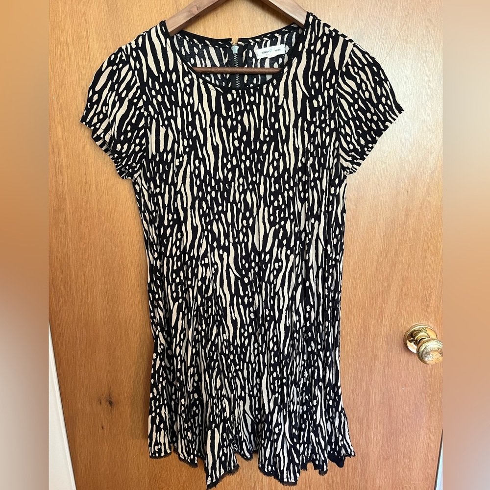 Urban Outfitters Silence + Noise Witchy Tee Dress, size XS - Picture 3 of 6